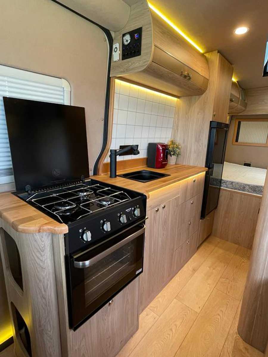 Techvan Karavan Techvan Karavan